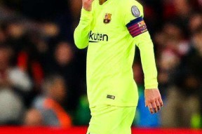 凯发电竞 -转会期突围战来临，尤文图斯围绕德甲遗憾出局，气氛紧张，团队化学反应显著(尤文图斯最新转会动向)